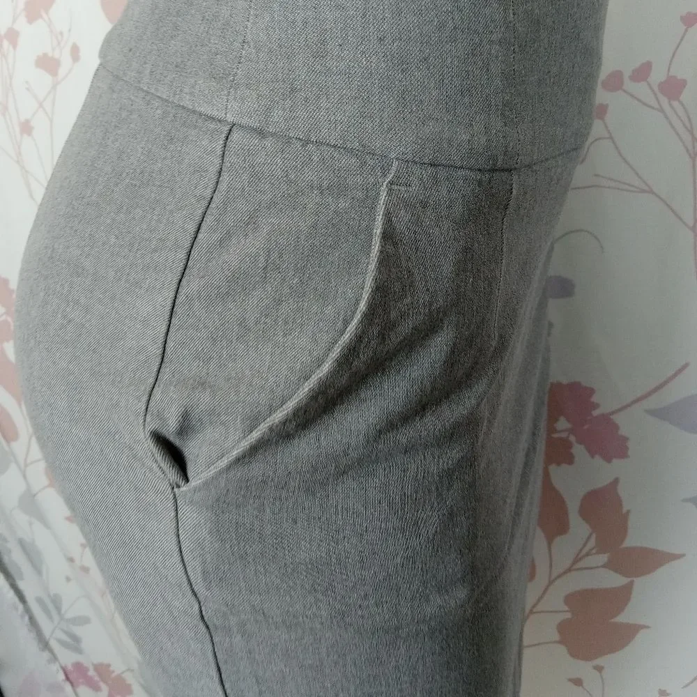 Banana Republic pencil skirt‎ size 2